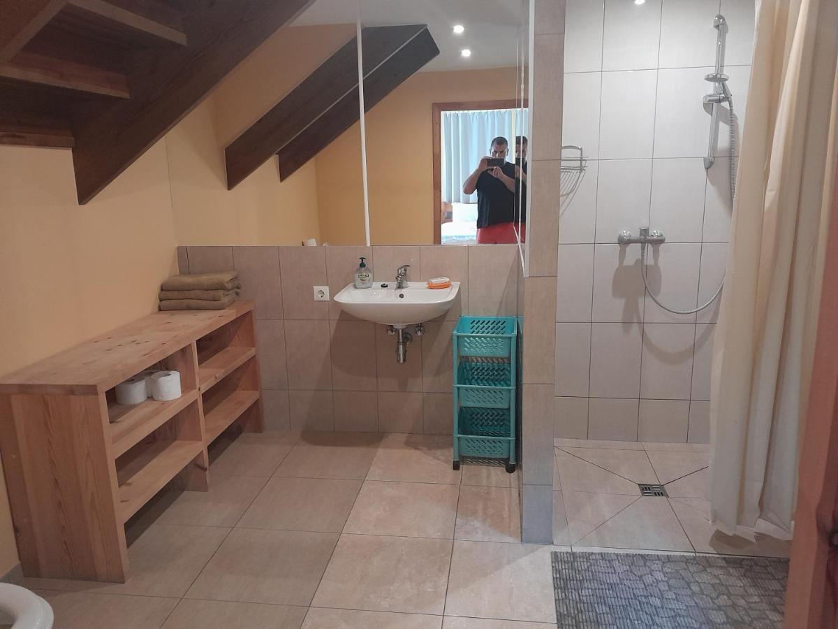 Guest House Vilcini Бернати Экстерьер фото